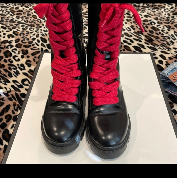 GUCCI TRIP STRIPED ANKLE BOOT - Picture 2 of 9